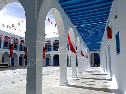 Caravanserail de la synagogue de la Ghriba durant le pelerinage juif annuel au village de Erriadh ou Hara Sghira sur l'ile de djerba