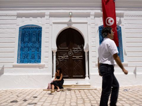 Entrée de la synagogue de la Ghriba durant le pelerinage juif annuel au village de Erriadh ou Hara Sghira sur l'ile de djerba