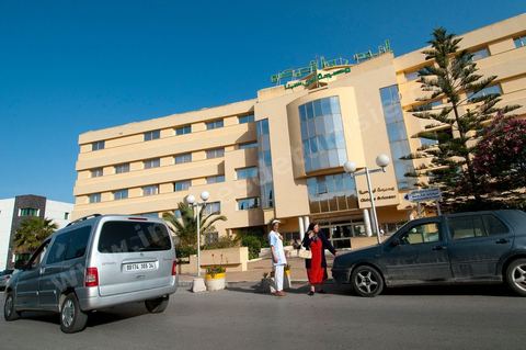 Clinique Avicenne dans le quartier El Manar à Tunis
