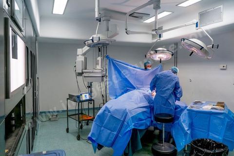 Bloc opératoire à la Clinique El Amen de Mutuelleville à Tunis 