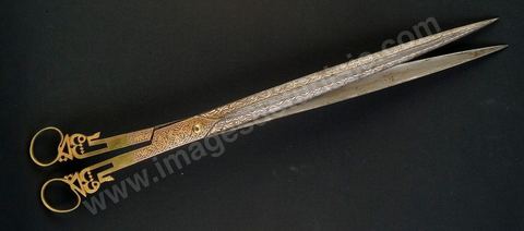 PAIRE DE CISEAUX DU CALLIGRAPHE DAMASQUINÉS D'ORTurquie ottomane, 18  siècle.