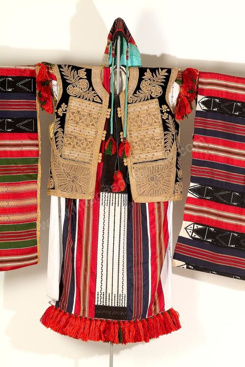 Costumes traditionnels tunisiens - Collection Lalla Hadria Museum - Djerba Explore
