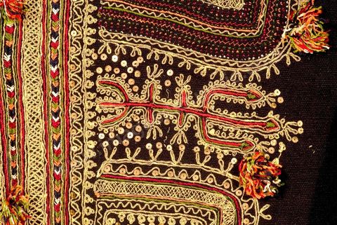 Costumes traditionnels tunisiens - Collection Lalla Hadria Museum - Djerba Explore