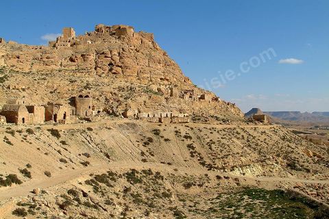 Vue générale du village de Douiret