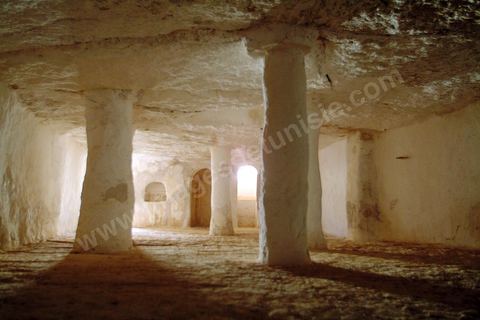 Interieur d'une mosquée traditionnele dans le Village de Douiret