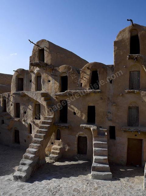 Ksar Ouled Soltane dans la région du Dahar