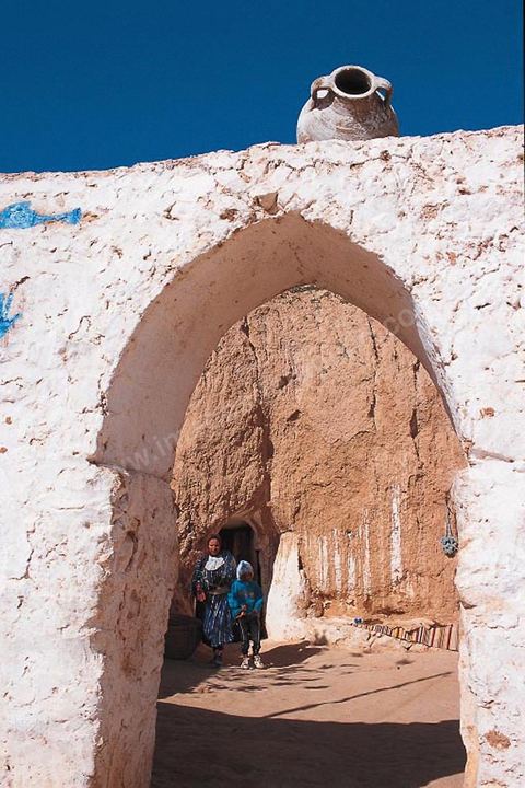 Porte d'entrée d'une maison troglodyte de Matmata