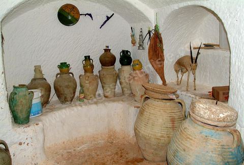 Cuisine dans maison troglodyte de Matmata