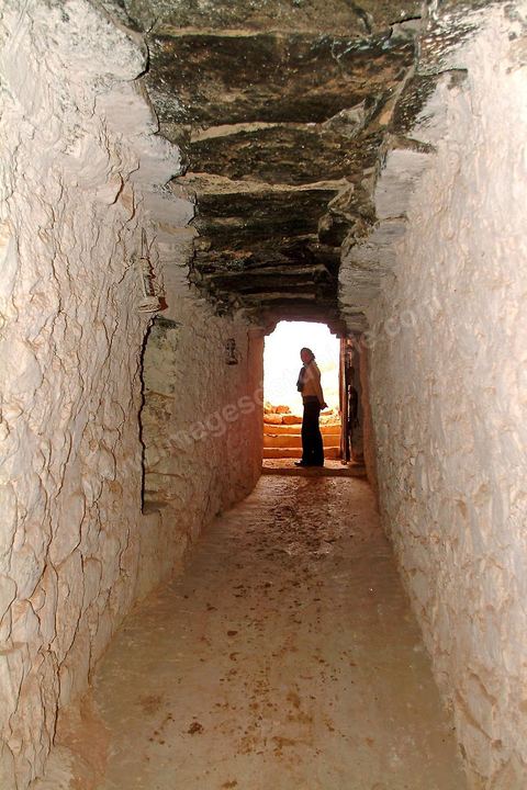 Couloir d'accès au patio d'une maison troglodyte de Matmata