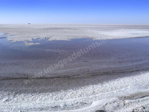 Chott el Djerid, mer de sel dans le sud tunisien