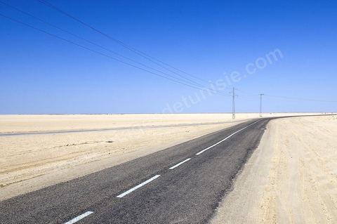 Chott el Djerid, mer de sel dans le sud tunisien