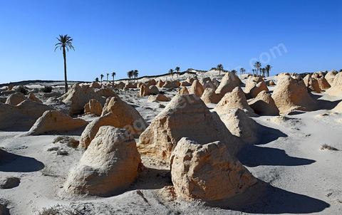 Les formatsions de sable de Debbecha