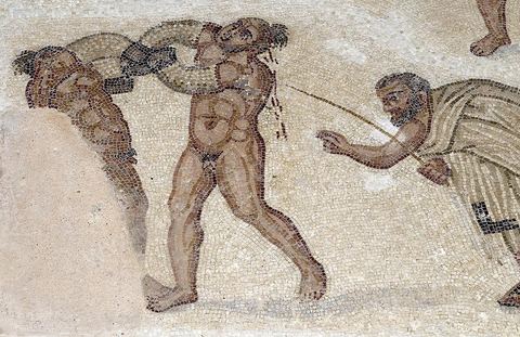 L'exceptionnelle mosaïque de l'antique Gafsa, Capsa, représentant les jeux athlétiques, ancêtre des jeux olympiques. La mosaïque tout en mouvement et en rythme représente les différentes disciplinez des jeux antiques : la course à pied, la lutte, la boxe, avec les prix et remise des prix, et la parade des vainqueurs. Provenance Capsa, début du IVe S.