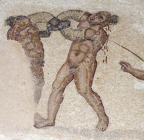 L'exceptionnelle mosaïque de l'antique Gafsa, Capsa, représentant les jeux athlétiques, ancêtre des jeux olympiques. La mosaïque tout en mouvement et en rythme représente les différentes disciplinez des jeux antiques : la course à pied, la lutte, la boxe, avec les prix et remise des prix, et la parade des vainqueurs. Provenance Capsa, début du IVe S.
