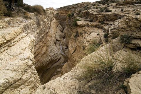 Oasis de montagne, canyon  et village de Midès