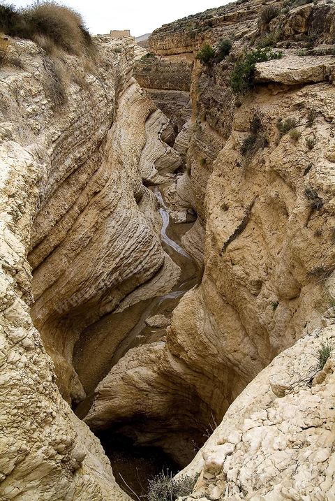 Oasis de montagne, canyon  et village de Midès