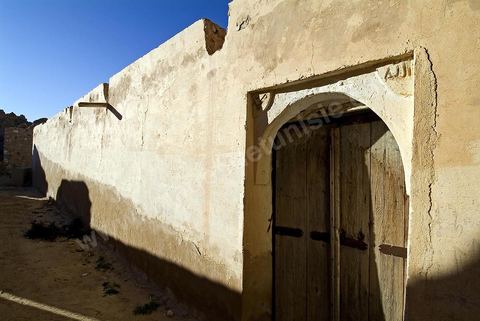 Les ruelles avce mosquées et marabouts du vieux village de Tamerza