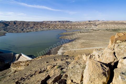 Barrage et lac artificiel de Tamerza