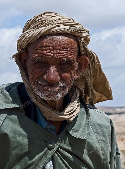 Portrait d'un éleveur dans les montagnes de Tamerza