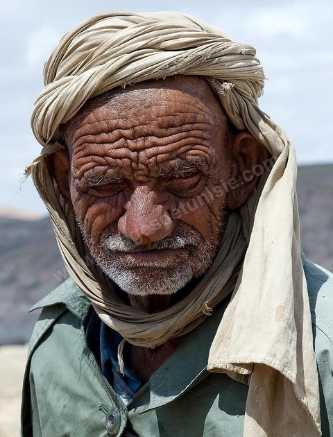 Portrait d'un éleveur dans les montagnes de Tamerza
