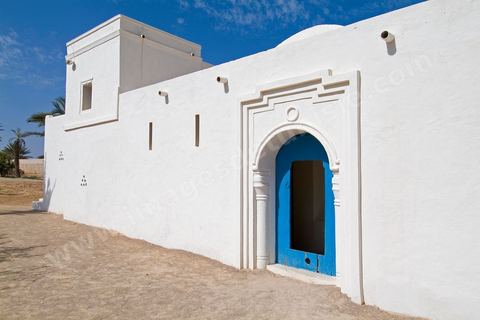 Vue extérieure du Houch, maison traditionnelle djerbienne - Ile de Djerba