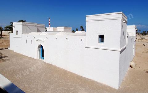 Vue extérieure du Houch, maison traditionnelle djerbienne - Ile de Djerba