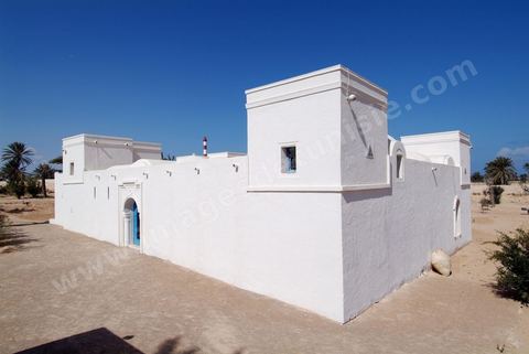 Vue extérieure du Houch, maison traditionnelle djerbienne - Ile de Djerba