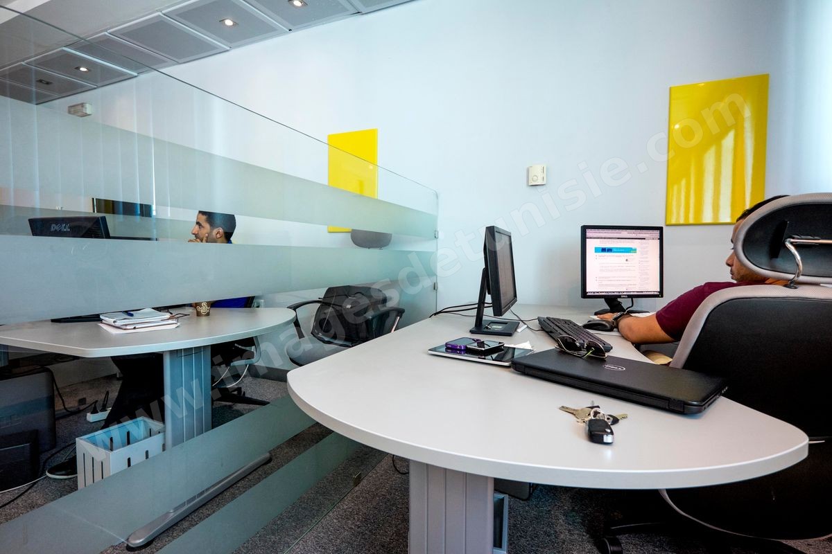 Bureau de la société Viamobile au Pôle Technologique et de Communication d'El Ghazala dans la banlieue nord de Tunis