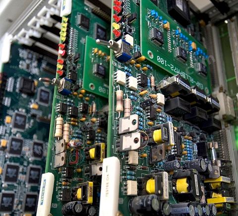 Matériel de télécommunication, usine de montage à la cité technopole de l'Ariana