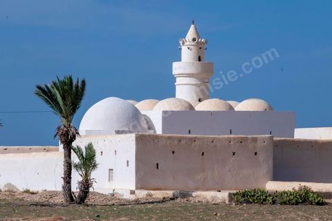 Mosquée El Bessi à Oualagh sur l'île de Djerba