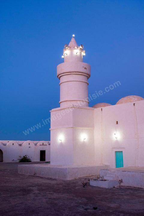 Mosquée El Bessi à Oualagh sur l'île de Djerba