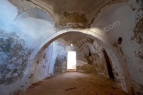 Mosquée souterraine Louta à Sedouikech sur l'île de Djerba