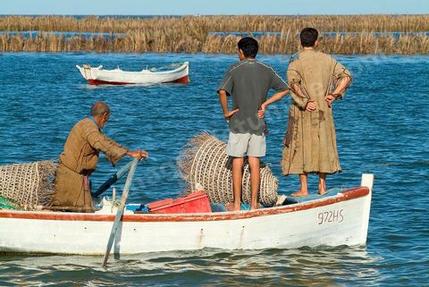 Peche traditionnelle dans les pecheries de Mellita - Ile de Djerba