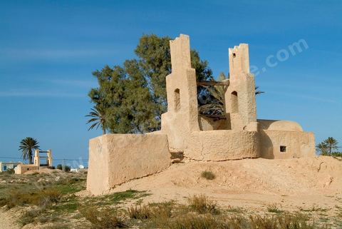 Puit traditionnel dans la campagne près de Midoun - Ile de Djerba