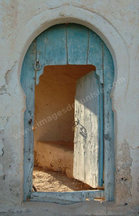 porte de menzel dans la campagne près de Midoun - Ile de Djerba