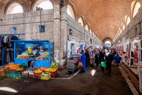 Le marché central dans ma medina de Sfax, la seconde ville du pays et capitale du sud. Grande ville portuaire et industrielle, mais aussi culturelle avec ses remparts, sa medina, ses nombreux monuments historiques et ses musées. 