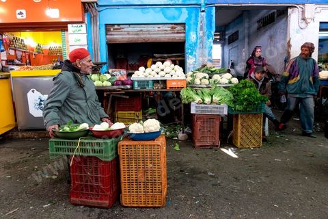 Le marché central dans ma medina de Sfax, la seconde ville du pays et capitale du sud. Grande ville portuaire et industrielle, mais aussi culturelle avec ses remparts, sa medina, ses nombreux monuments historiques et ses musées. 