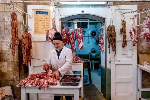 Le marché central dans ma medina de Sfax, la seconde ville du pays et capitale du sud. Grande ville portuaire et industrielle, mais aussi culturelle avec ses remparts, sa medina, ses nombreux monuments historiques et ses musées. 