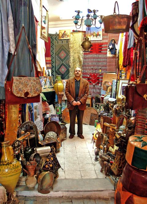 Boutiques de produits artisanaux - Souk el Trouk - medina de Tunis