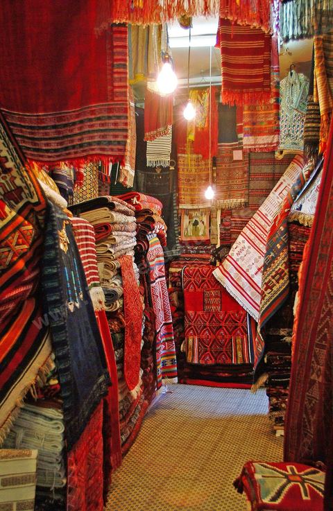 Boutiques de produits artisanaux - Souk el Trouk - medina de Tunis