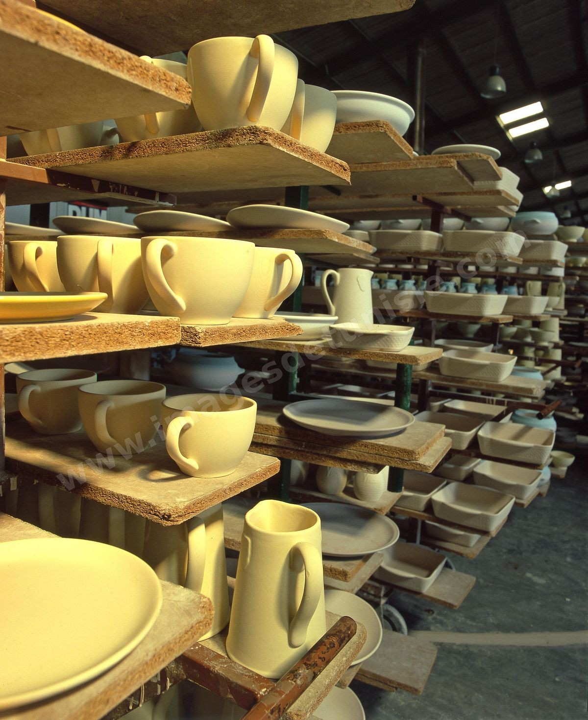 Atelier Bel Art, usine de production de céramique artistique au Cap Bon