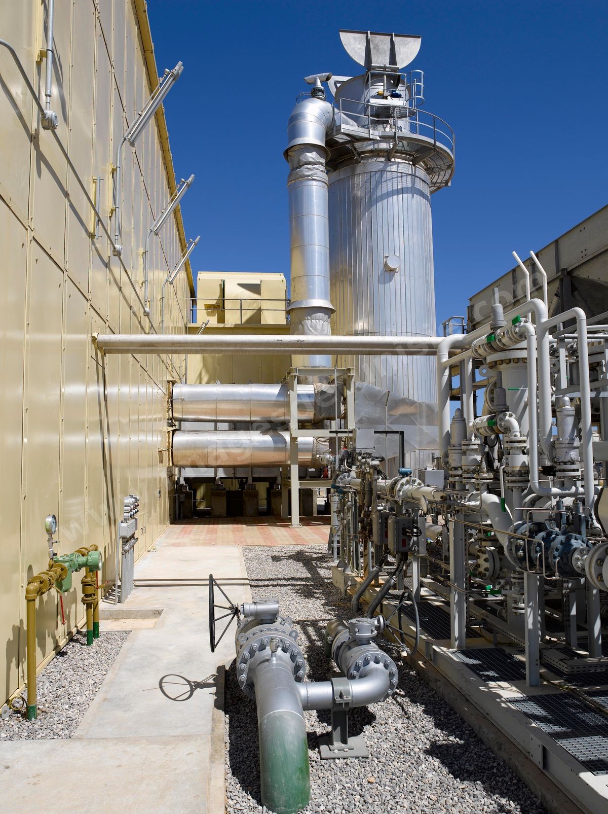 Station de compression de gaz El Haouaria - Reseau de transport du Gaz entre la Libye et Italie