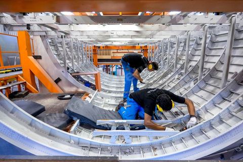 Site de production de Aérolia dans la banlieue sud de Tunis au coeur du nouveau concept de pôle aéronautique développé depuis 2009. Ce site de la filiale de Airbus Industrie produit des éléments des nouveaux Airbus A320. 