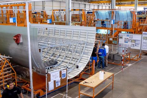 Site de production de Aérolia dans la banlieue sud de Tunis au coeur du nouveau concept de pôle aéronautique développé depuis 2009. Ce site de la filiale de Airbus Industrie produit des éléments des nouveaux Airbus A320. 