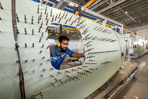 Site de production de Aérolia dans la banlieue sud de Tunis au coeur du nouveau concept de pôle aéronautique développé depuis 2009. Ce site de la filiale de Airbus Industrie produit des éléments des nouveaux Airbus A320. 