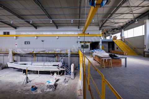 Fabrication et réparation de Yachts de luxe à Menzel Bourguiba. Parc D'activités économiques de Bizerte site de Bizerte. 