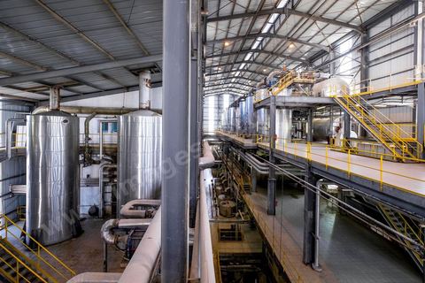 Usine de raffinage de sucre de Bizerte a été achetée par un investisseur libyen. Il s’agit d’une entreprise confisquée par l’Etat, rachetée par le libyen et louée, par la suite, à une entreprise française.