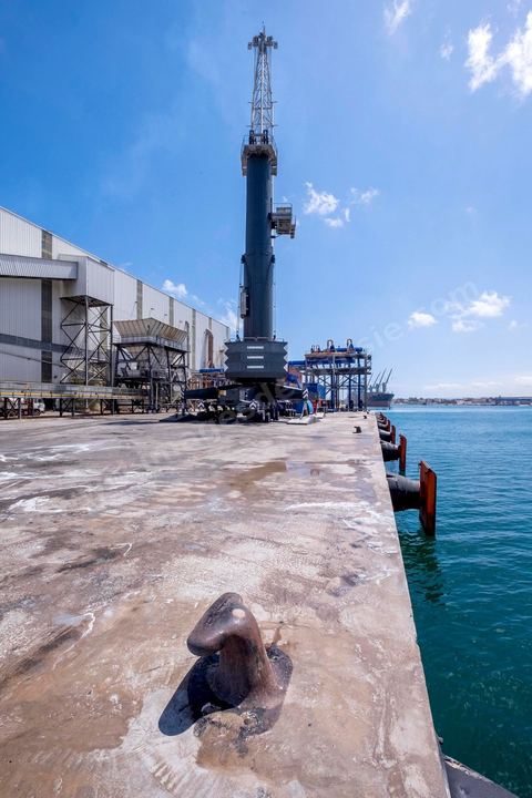 Usine de raffinage de sucre de Bizerte a été achetée par un investisseur libyen. Il s’agit d’une entreprise confisquée par l’Etat, rachetée par le libyen et louée, par la suite, à une entreprise française.