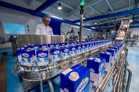 La Centrale Laitière Délice de Sidi-Bouzid. Elle est créée le 13 Juin 2011 et a pour objet la fabrication, le conditionnement et la commercialisation du lait et dérivés, et la production et vente de tout produit agroalimentaire.  Elle est entrée en production courant le mois d’Avril 2014.