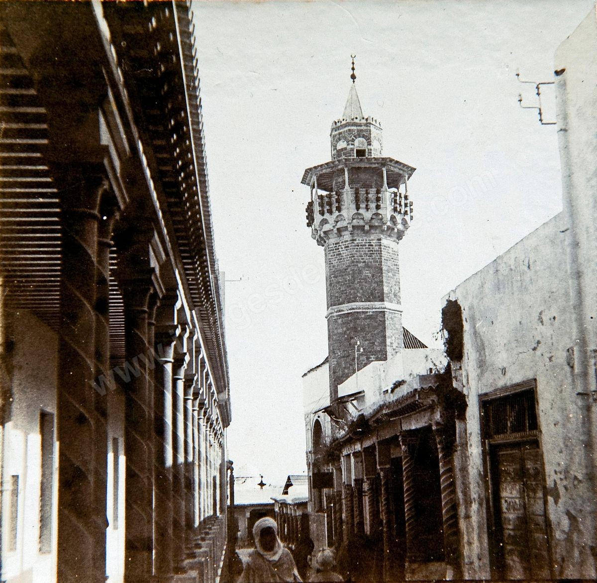 P00-004